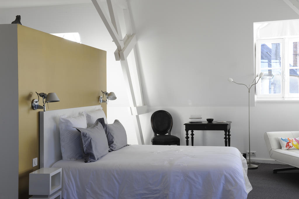 Chambres D'Hotes Les Tilleuls Cognac Bilik gambar