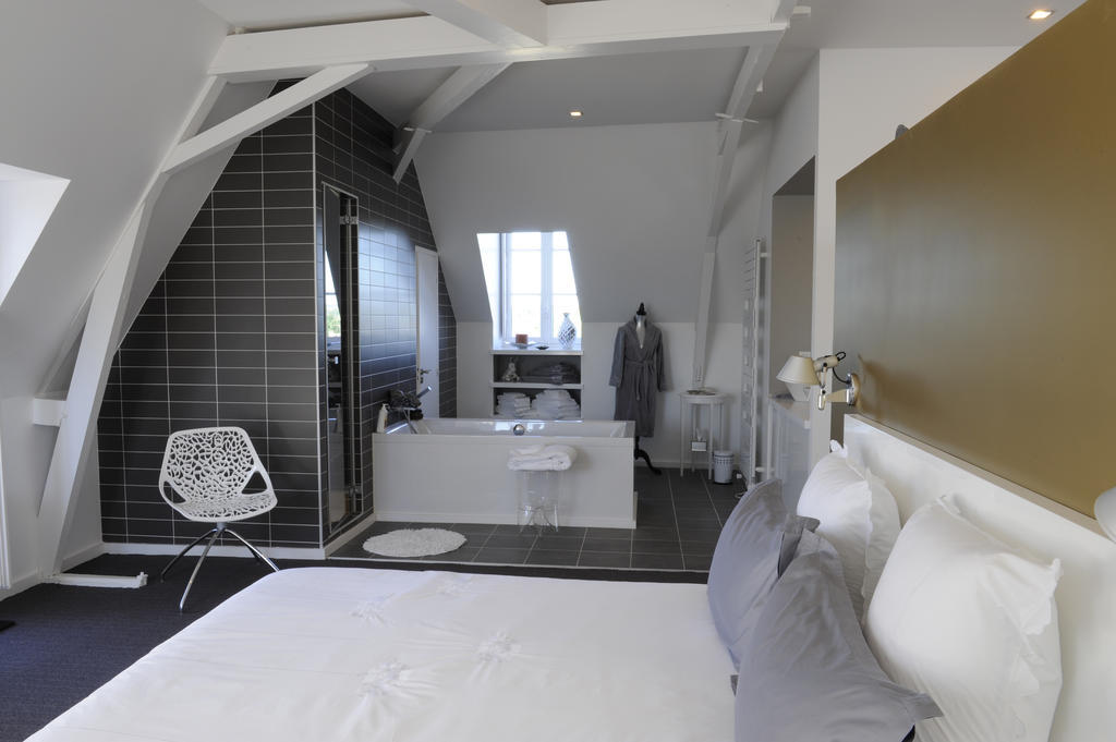 Chambres D'Hotes Les Tilleuls Cognac Bilik gambar